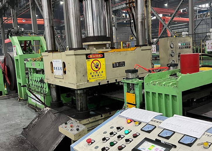 矯平機(jī)生產(chǎn)線